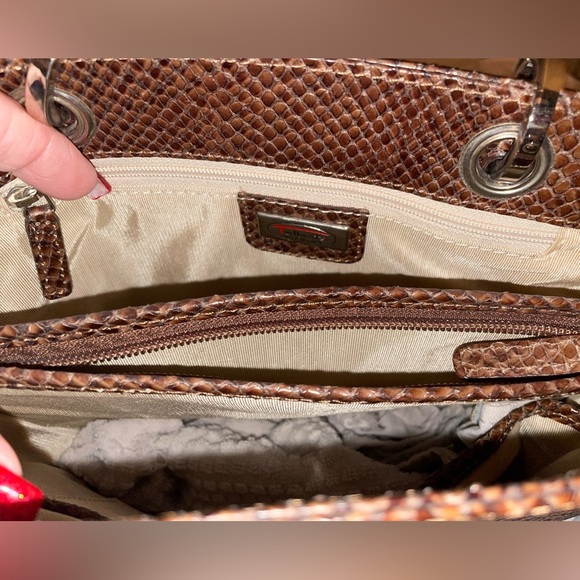 ✨Talbots Elegant Brown Snakeskin Satchel Tote Handbag✨LIKE NEW USED ONCE - Picture 2 of 8